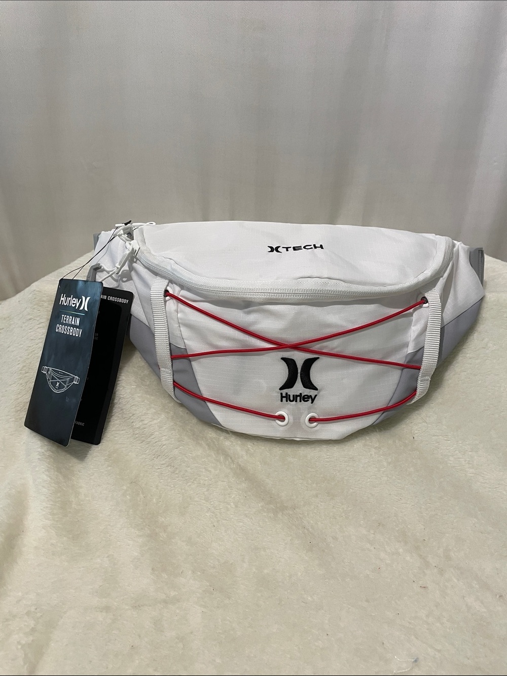 Hurley White Waist Pack with Red Bungee
